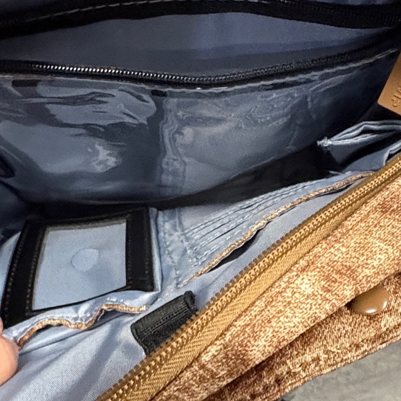 IHKWIP Elegant Brown Crossbody Bag - Picture 2 of 5